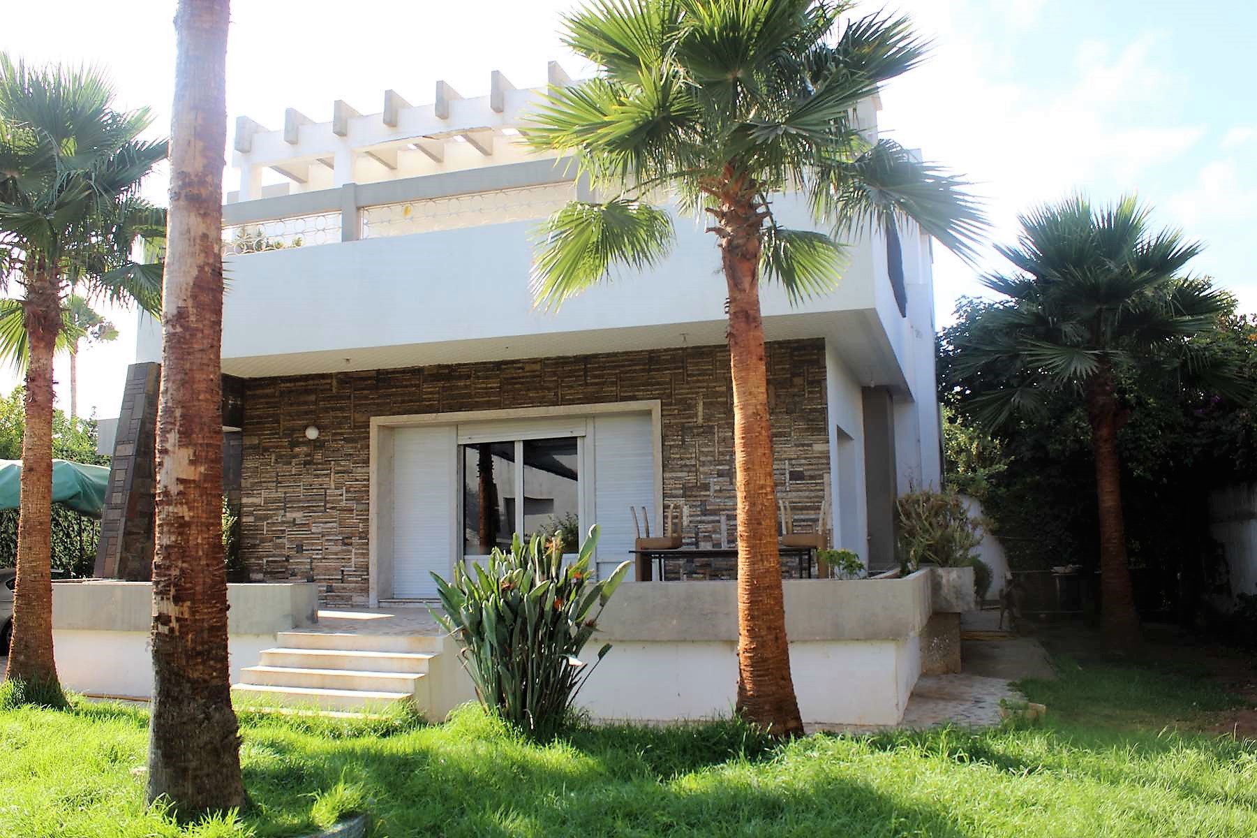 Maroc Casablanca a acheter belle villa au prix du terrain nu