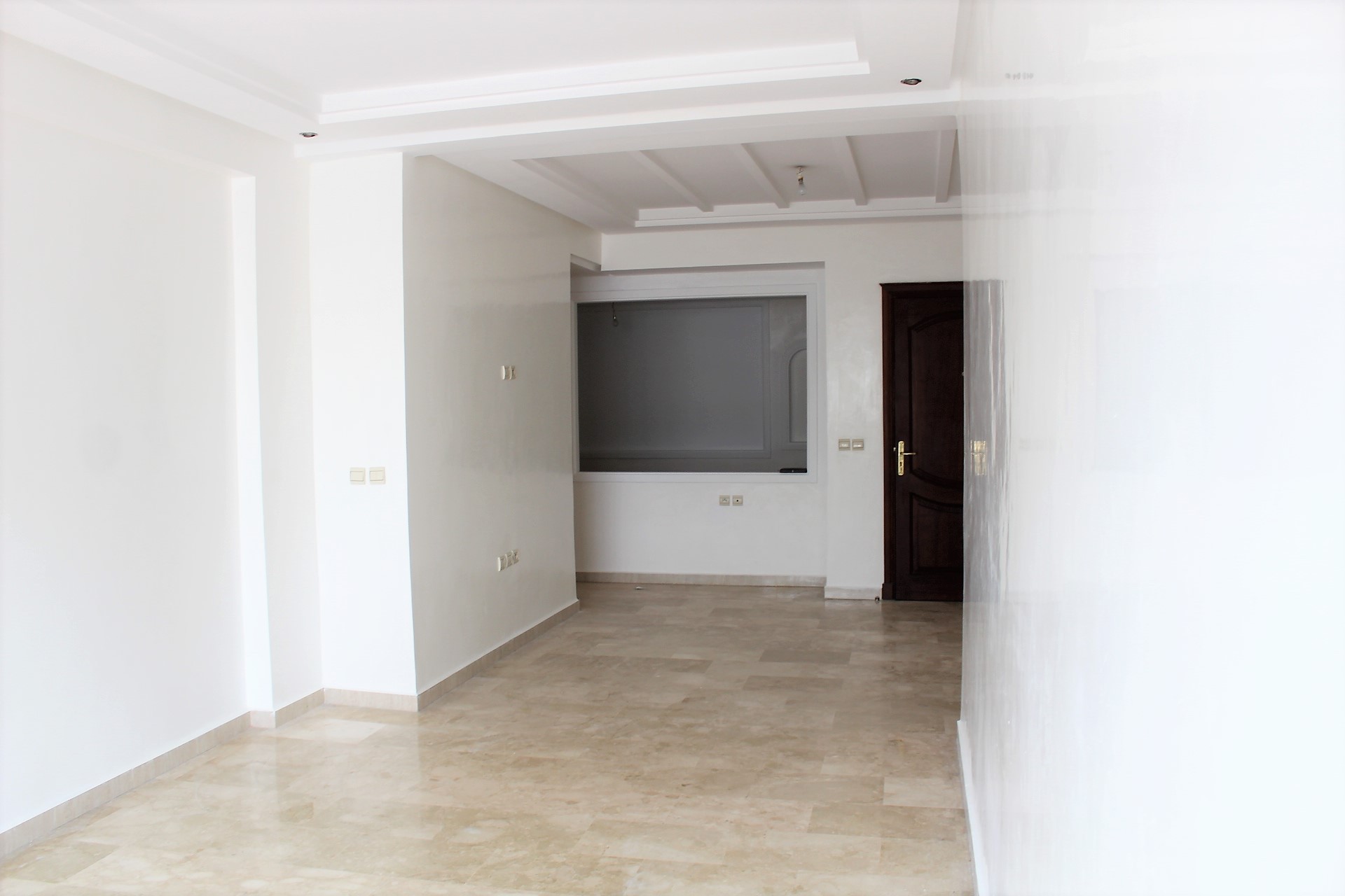 Maroc, Casablanca Sud, Jnane Californie à louer appartement type F3 meublé en étage élevé de 100 m²