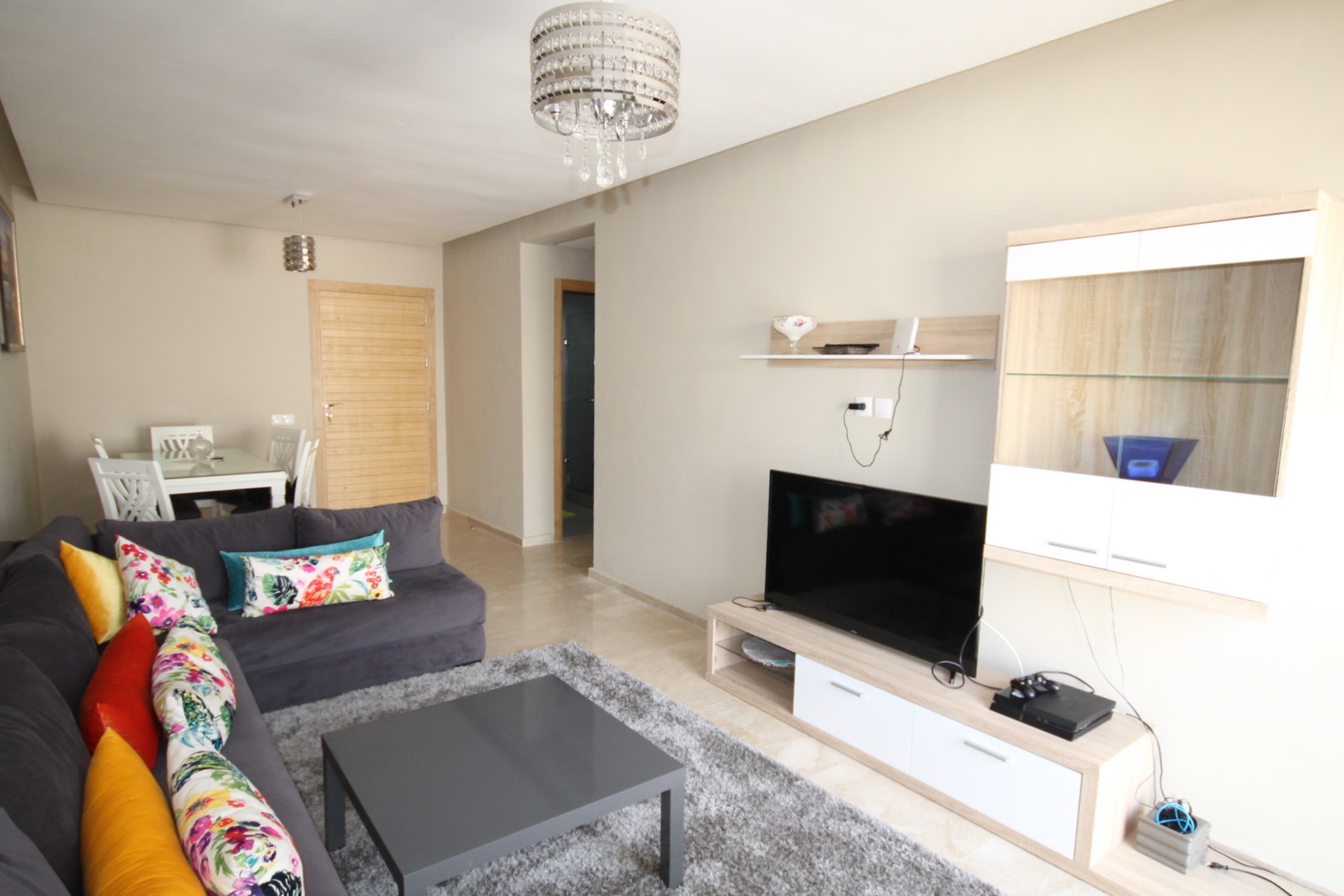 à louer agréable appartement neuf de 94 m² meublé avec gout avec terrasse