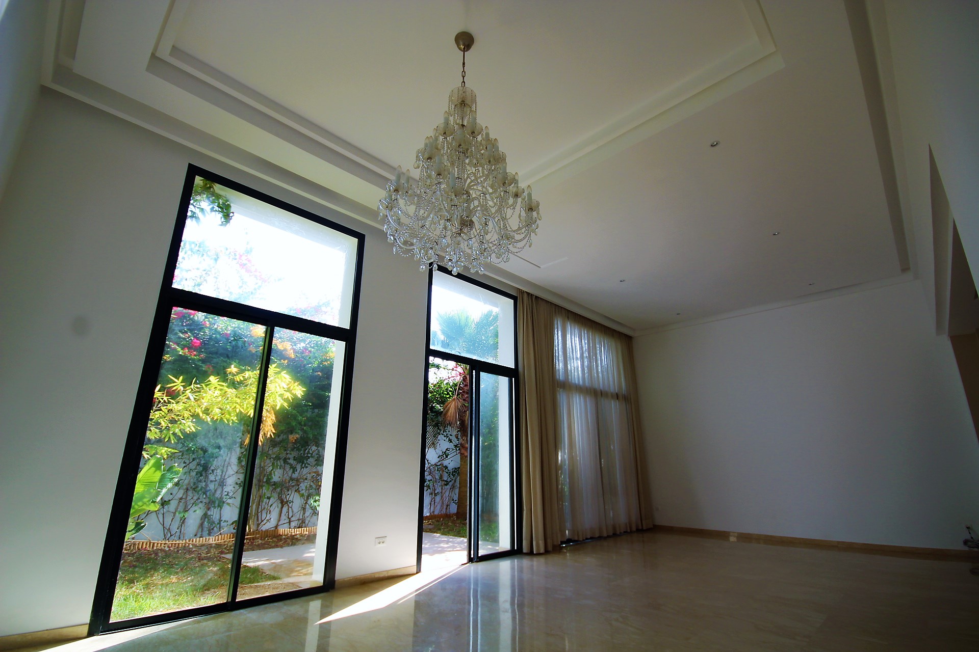 Grand Casablanca, Dar Bouazza, à vendre villa dans complexe résidentiel de 5 chambres moins cher que le promoteur !