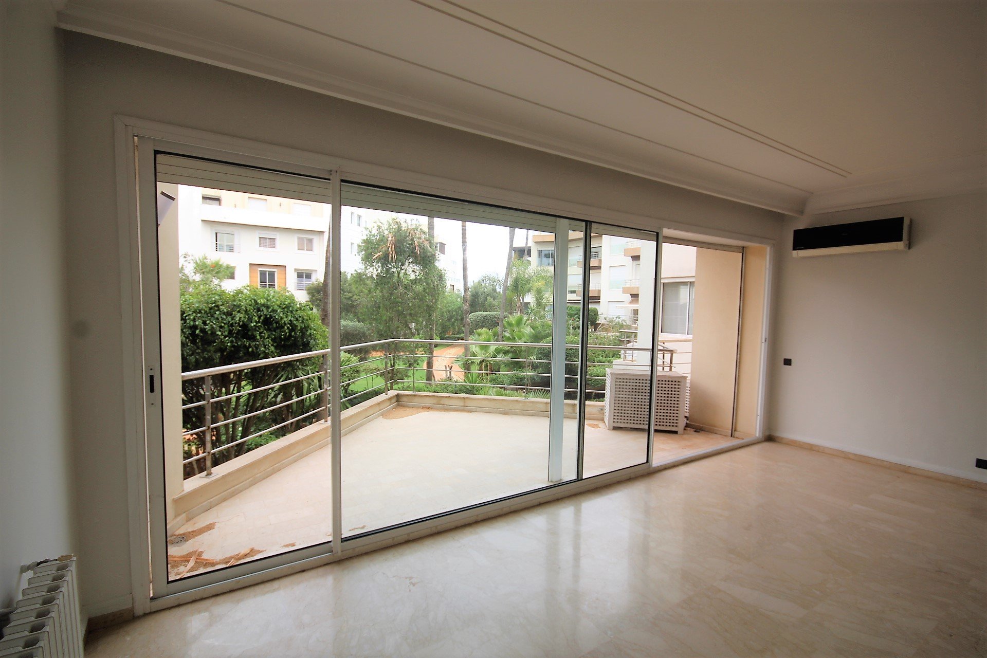 Casablanca, Ain Diab loue confortable appartement vue mer, terrasse, 200 m²