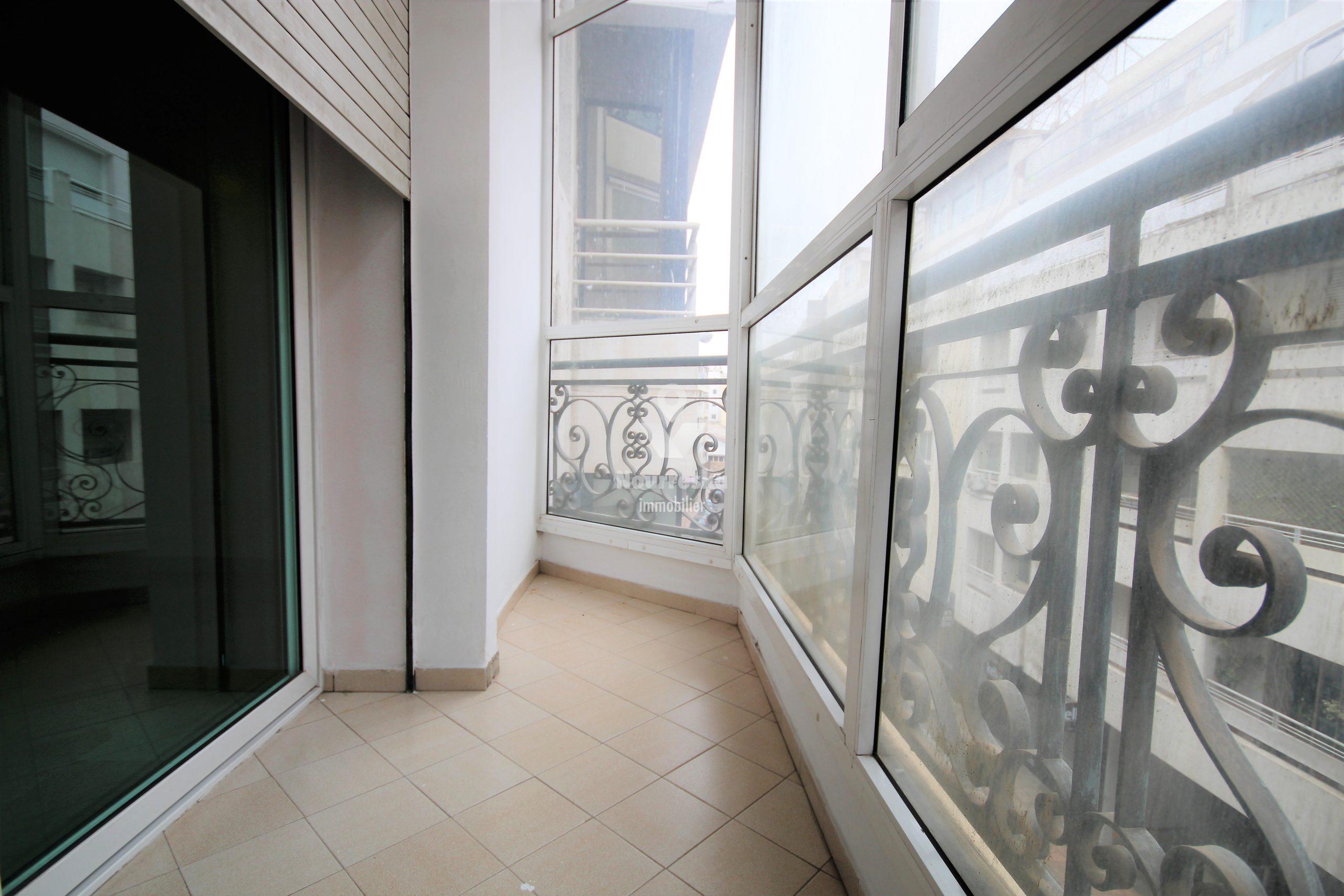 Casablanca, Ghandi, loue luxueux appartement familial de 4 ch à bon prix