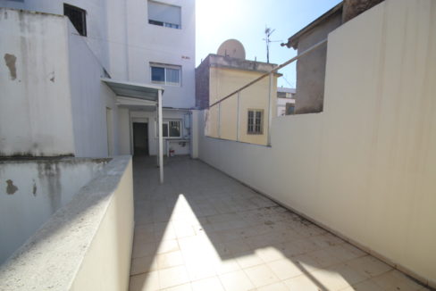 nourreska vend studio moderne avec terrasse au Maarif Casablanca Maroc