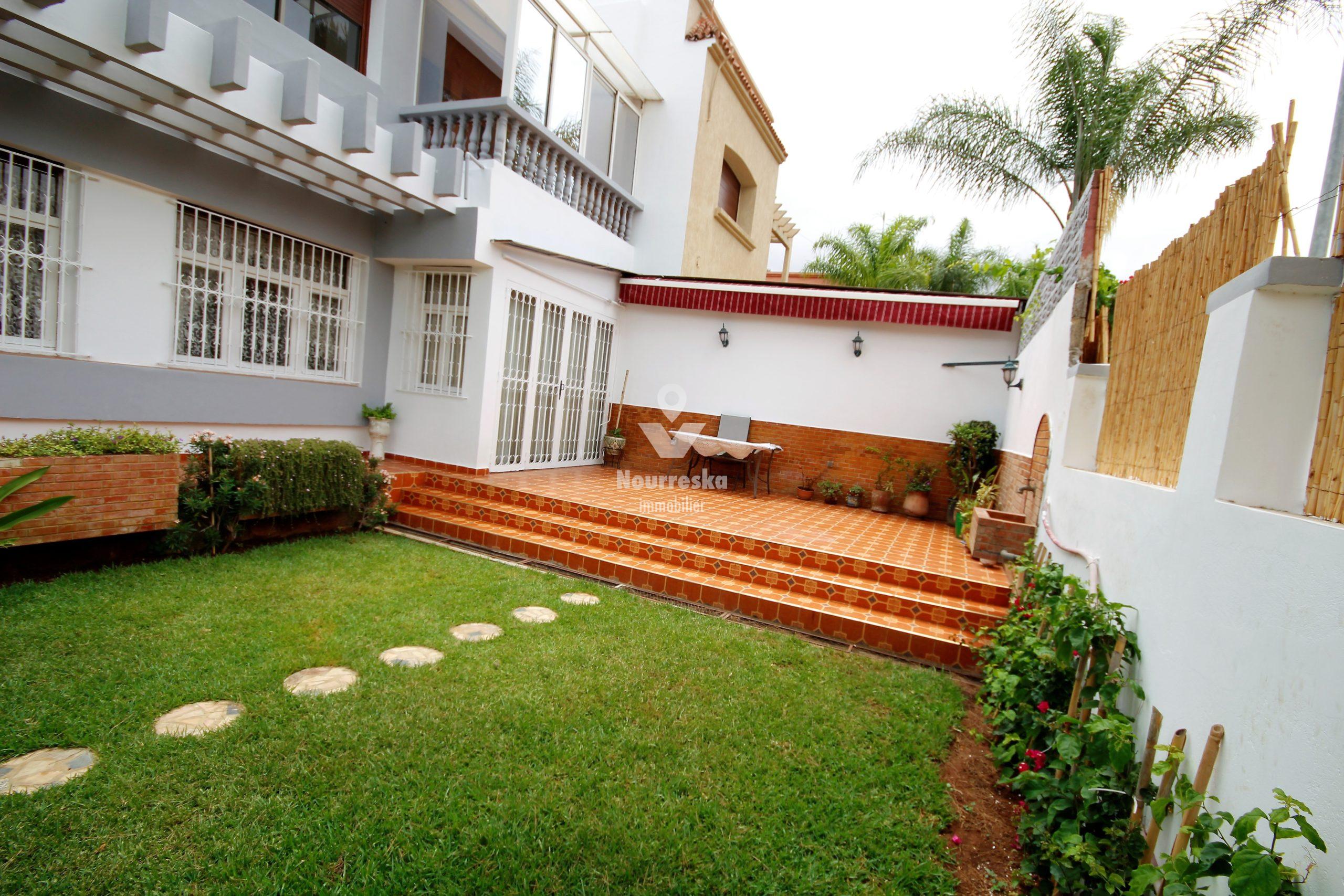 OASIS LOUE SUPERBE ETAGE DE VILLA RENOVE 3 CH TERRASSE